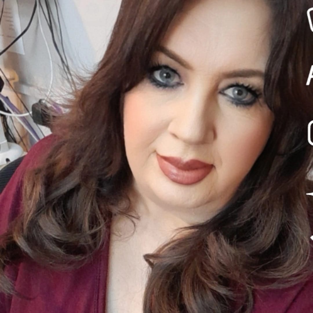 Customer photo review of Stranded 16" One Piece Flicky Clip-in Hair Extension #8 Hazel Princess