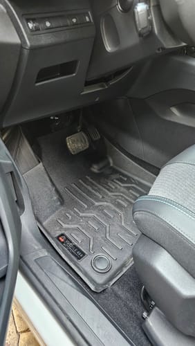 Customer photo review of Pisos Calce Perfecto PEUGEOT 3008 años 2017 al 2024 NO COMPATIBLE PARA GT / GTLINE