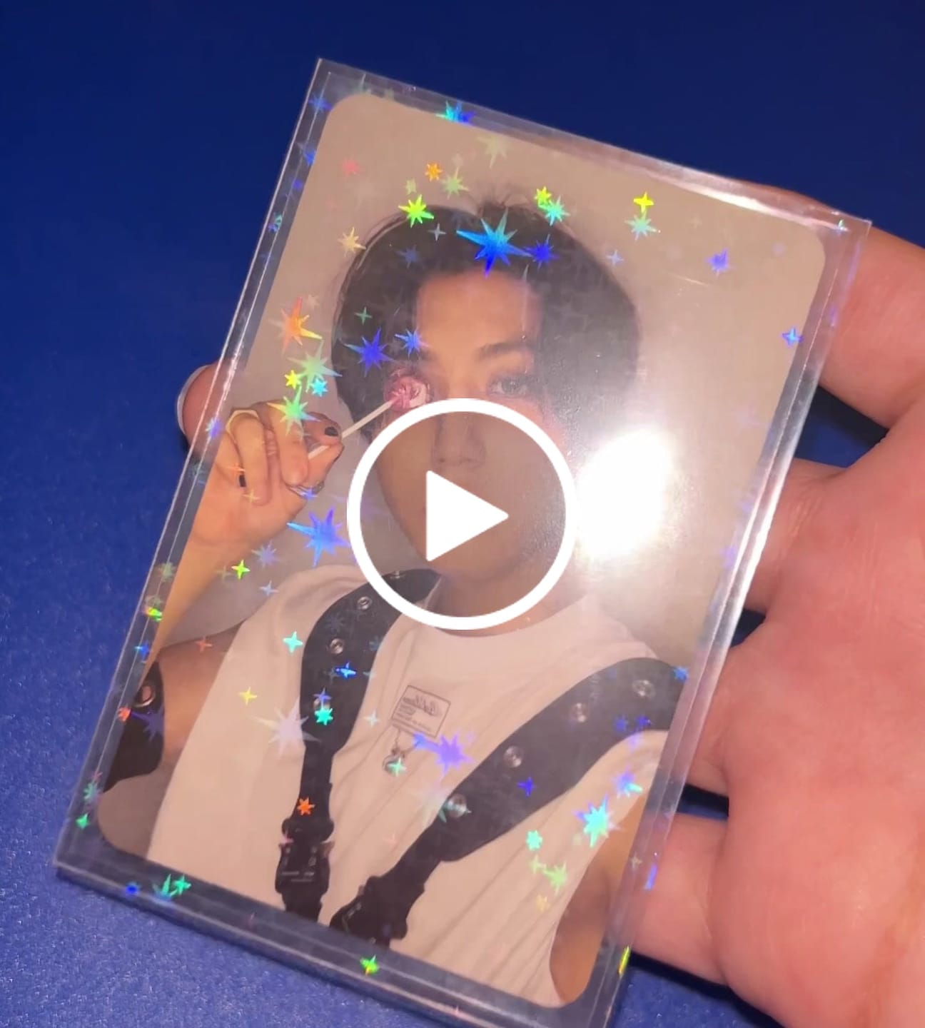 Customer video review of PREMIUM PHOTOCARD SLEEVES - PURPLE VERSION (57x88MM)