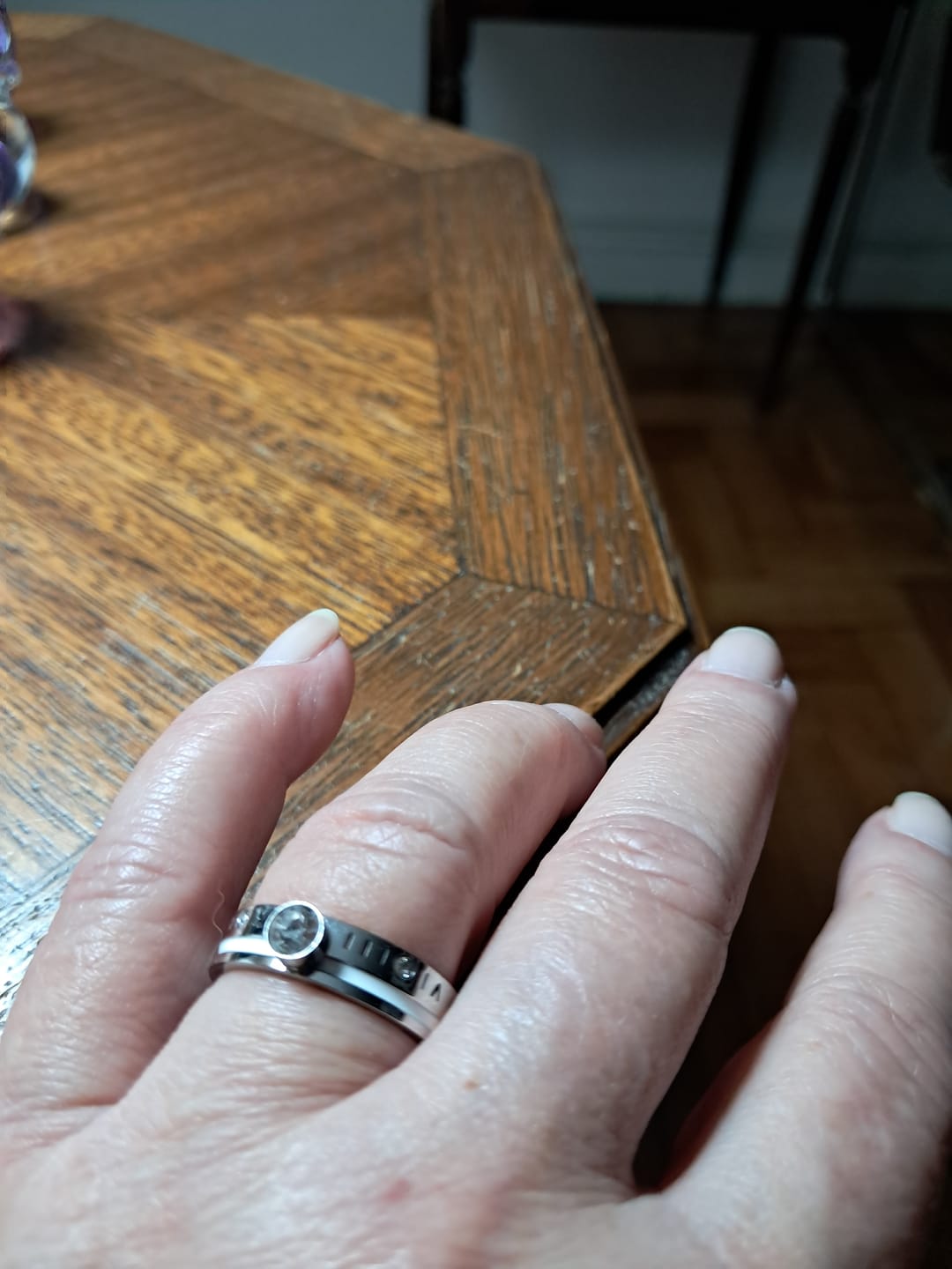 Customer photo review of Anel Rainha Pedra Cristal - Prata