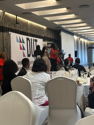 Customer photo review of Minoxi5 Minoxidil SOLUTION, 3 PACK