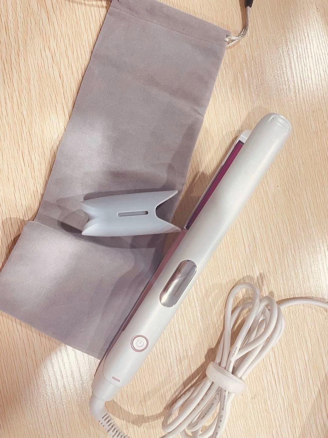Customer photo review of Glätteisen mit Anti-Frizz-Effekt / Negativ-Ionen-Technologie / Für Locken & Glätten / 12 Temperaturstufen von 120 bis 230°C / Digitales Display / 360° drehbare Kabel