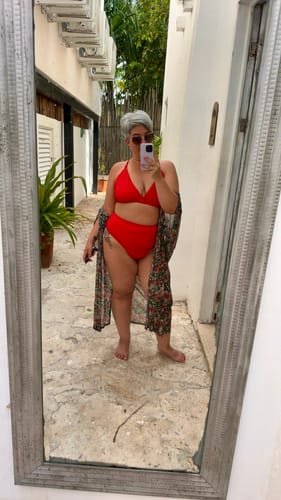 Customer photo review of 'Uplift' Plunging Bikini Top