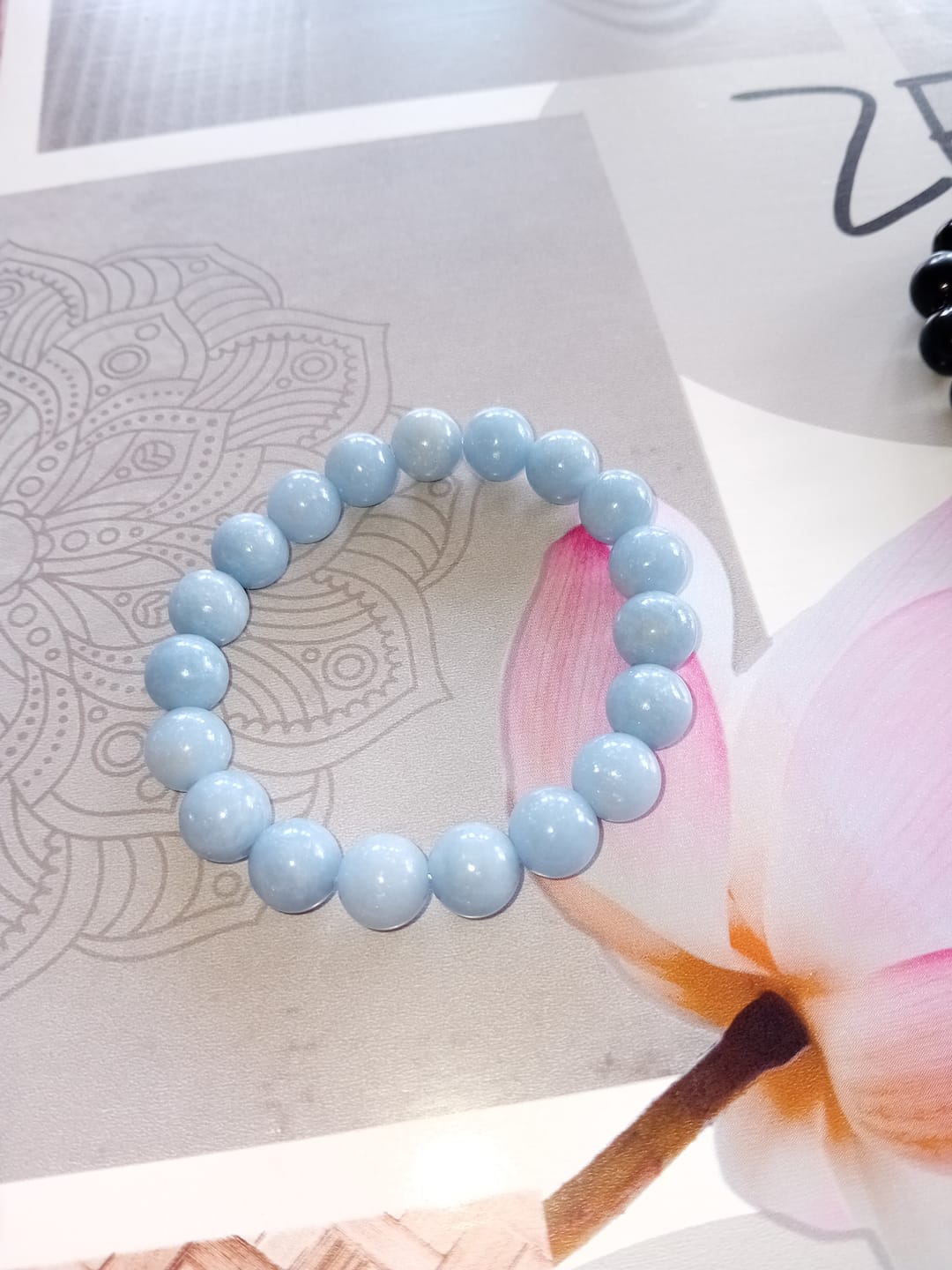 Customer photo review of Bracelet Angélite 10mm
