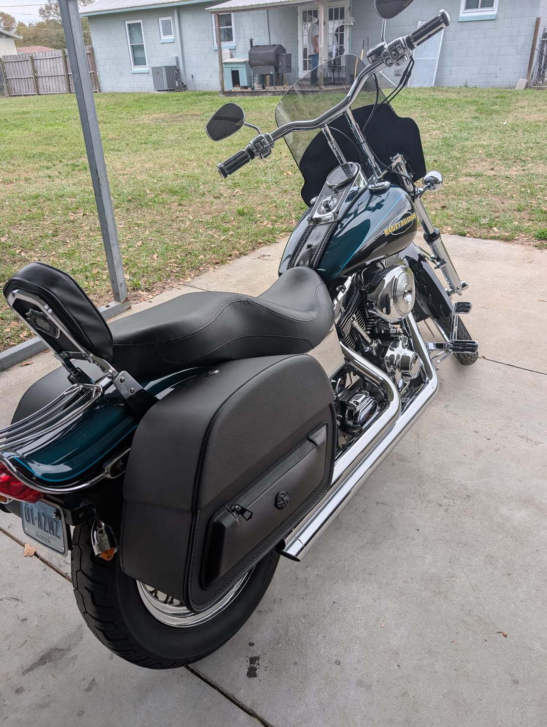 Customer photo review of 32L - Pantheon Large Hard Mount Shock Cutout Saddlebags for Harley Dyna Wide Glide FXDWG/I