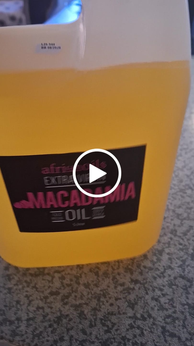 Customer video review of 5L Cold-Pressed Macadamia Oil - Mbombela