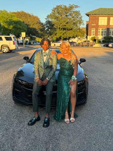 Customer photo review of Men's 3-Piece Vintage Style Gold Damask Jacquard Green Suit