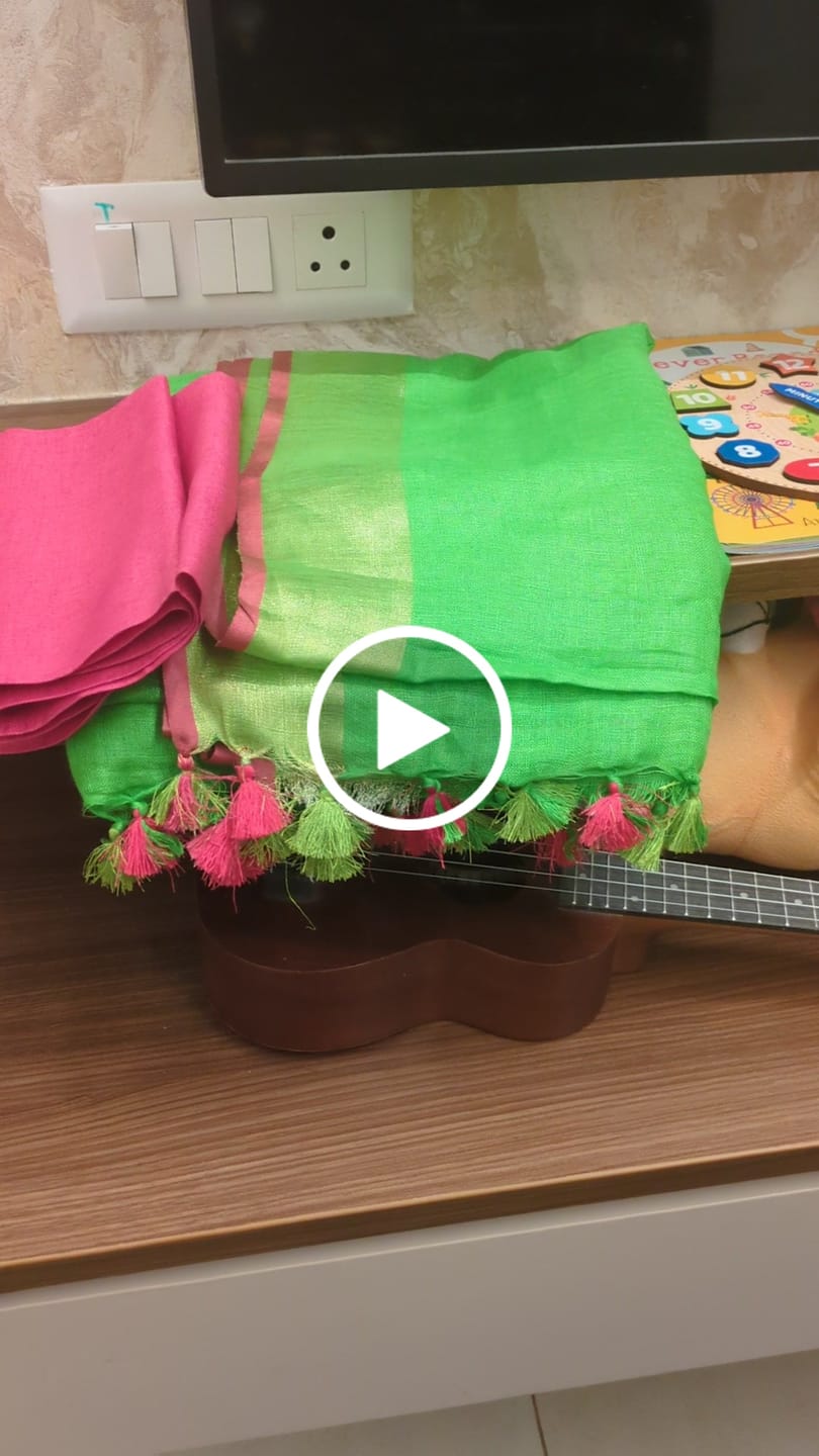 Customer video review of Handwoven Pure Linen Saree