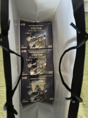 Customer photo review of One Piece TCG: Royal Blood Booster Box