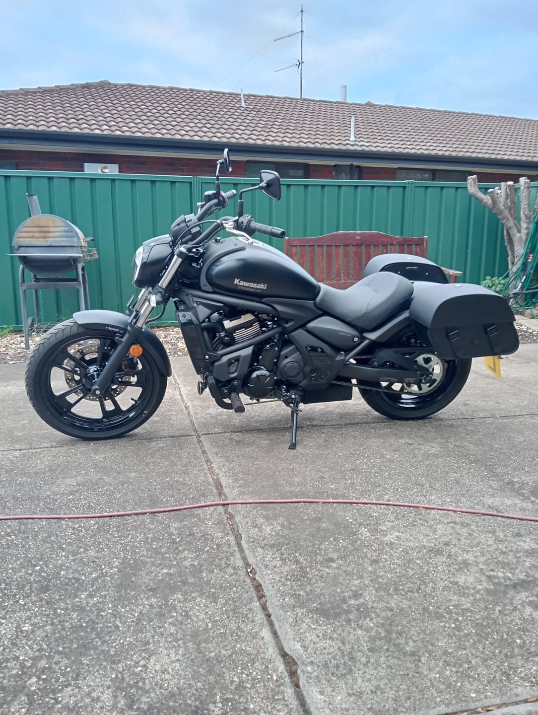 Customer photo review of 28L - Baelor Medium Quick Mount Kawasaki Vulcan S VN650 Motorcycle Saddlebags