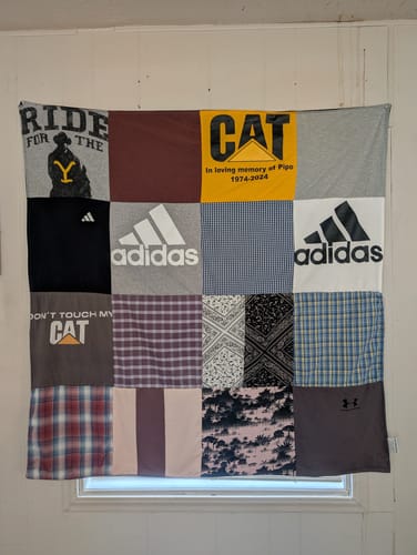 Customer photo review of Project Repat T-Shirt Quilt