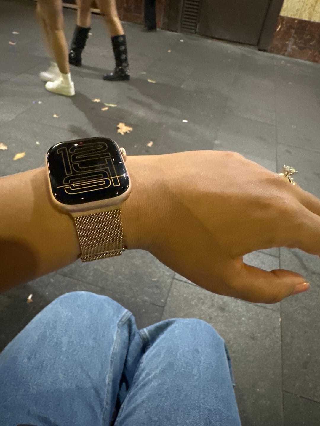 Customer photo review of Vicenza Magnet Band