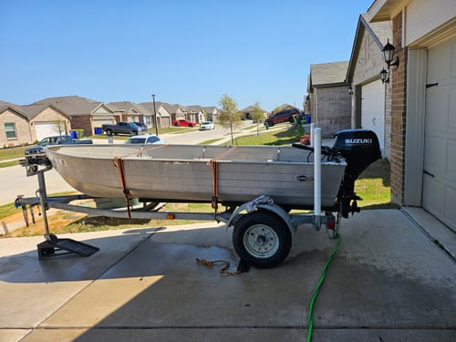 Customer photo review of Suzuki 20 HP Outboard Motor - Model DF20AES5