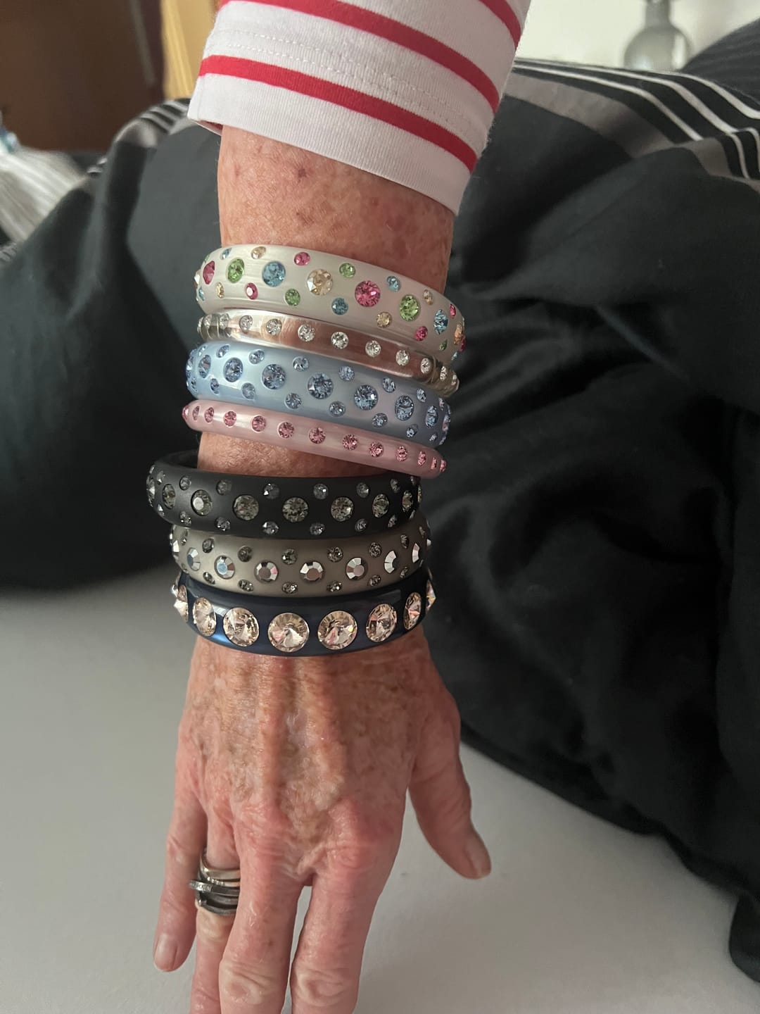 Customer photo review of Classico Armreif Sassari in dunklem Blau