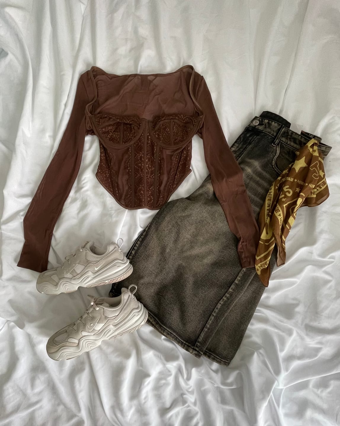 Customer photo review of Aelfric Eden Vintage Washed Longline Jorts