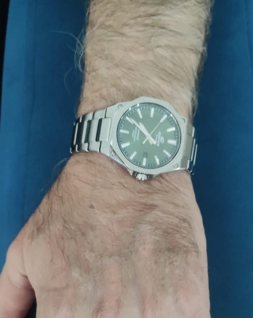 Customer photo review of Reloj Casio Edifice EFR-S108DJ-3AJF "Casioak" Metálico Sapphire JDM