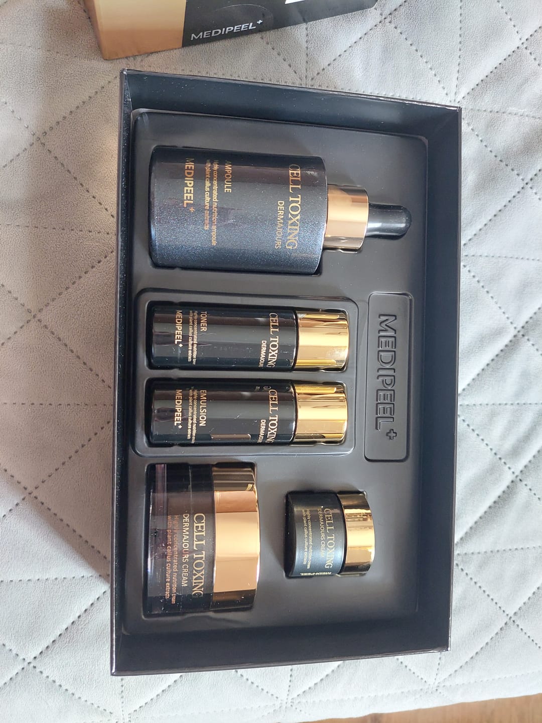 Customer photo review of Ādu atjaunojošs komplekts ar cilmes šūnām Medi-Peel Cell Toxing Dermajours Essential Set