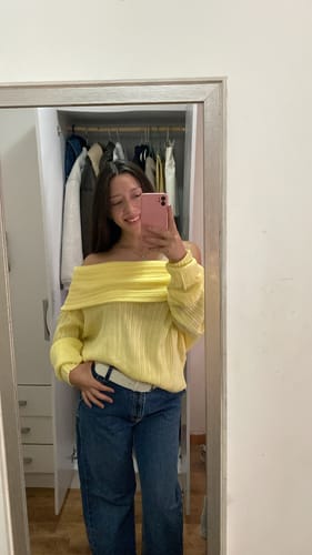 Customer photo review of SWEATER LINA AMARILLO