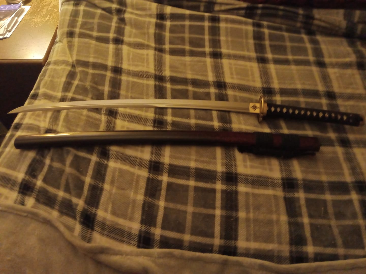 Customer photo review of The Surudoi Handmade Katana Extra Sharp Spring Steel Unokubi-Zukuri