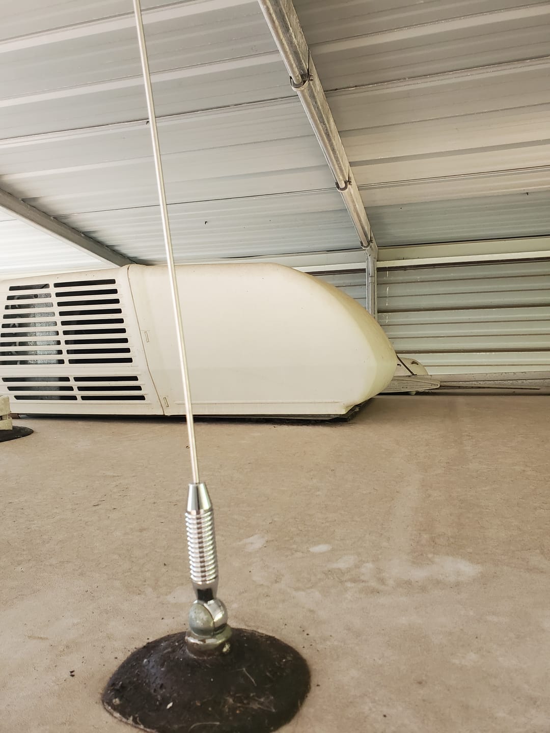 Customer photo review of Magnadyne RV70 | Recreational Vehicle Stainless Steel 31" Antenna & Spring Base