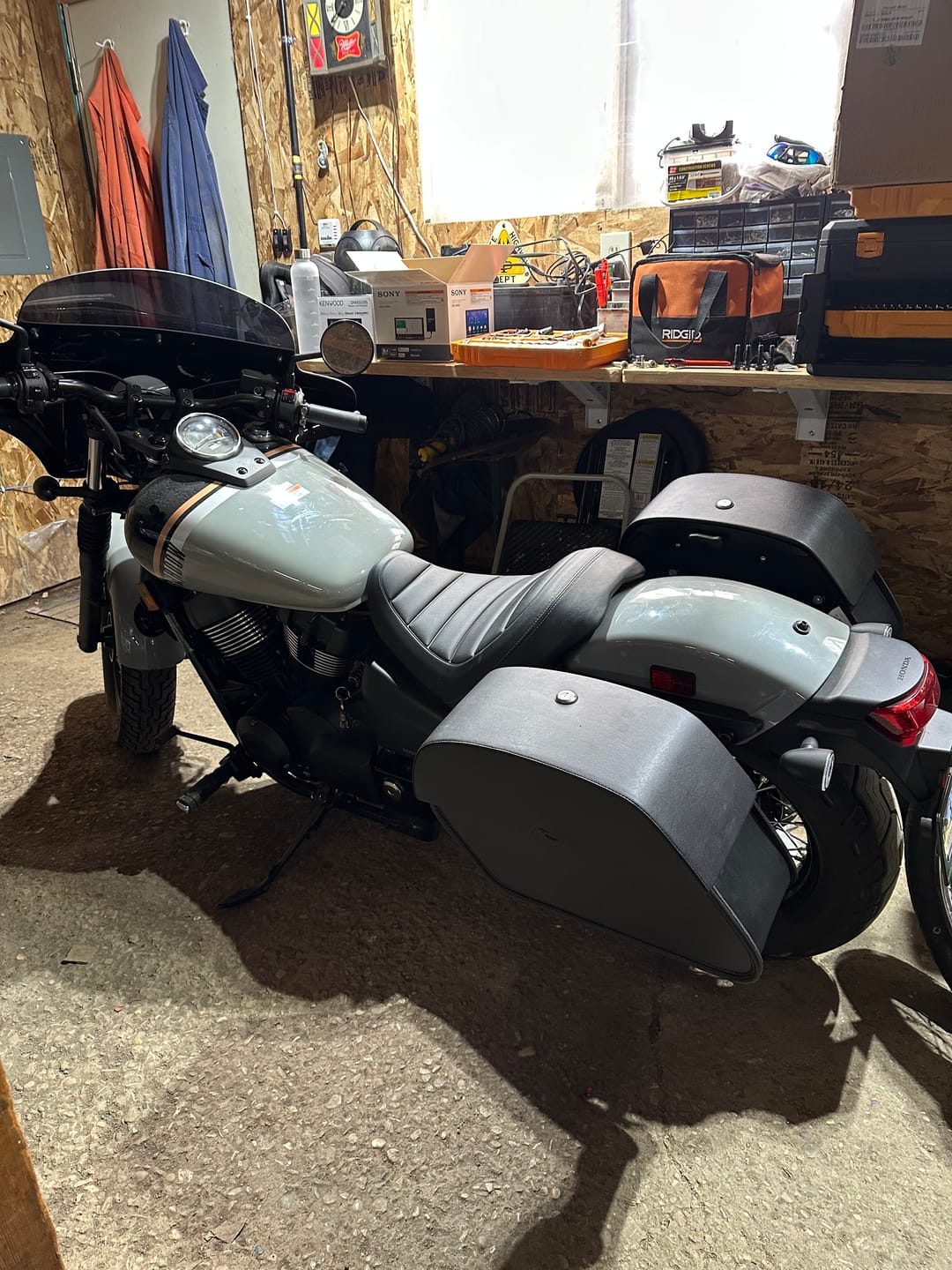 Customer photo review of 28L - Panzer Medium Quick Mount 2024+ Honda Shadow Phantom 750 Leather Saddlebags