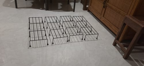 Customer photo review of UnitedCrafts Ovon Metal Plant Stand, Flower Pot Holder ( Black 24*inch)
