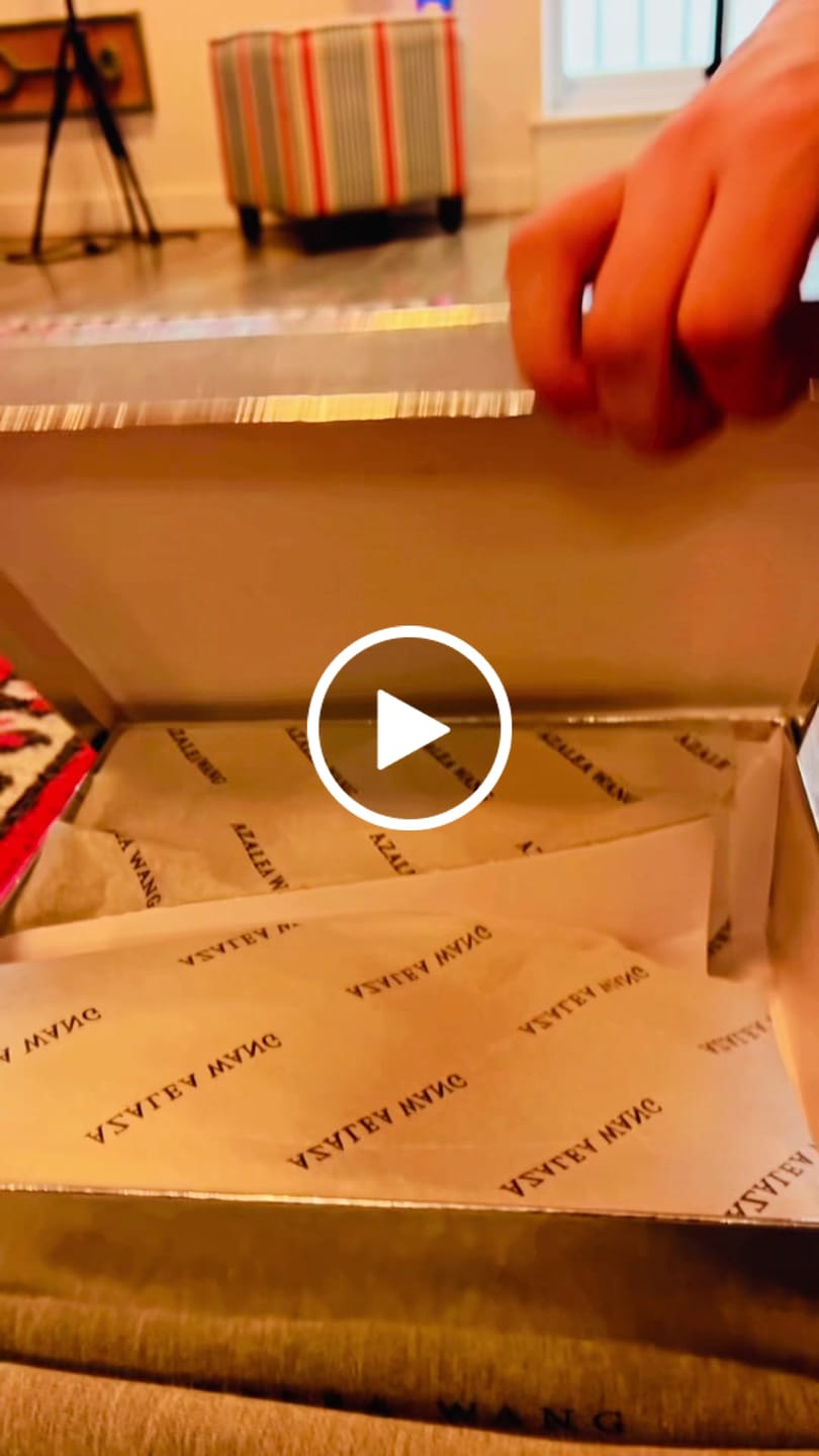 Customer video review of ASTRELLA-WHITE PLATFORM HEELED SANDAL