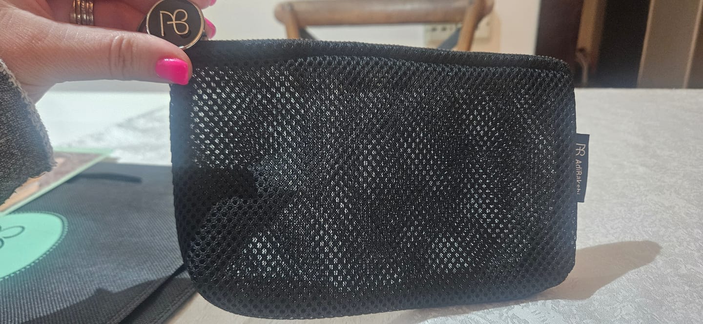 Customer photo review of תיק דרכונים כריסטינה