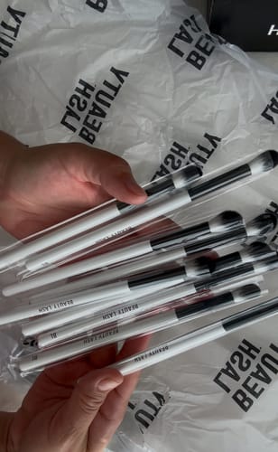 Customer photo review of Beauty Brush
