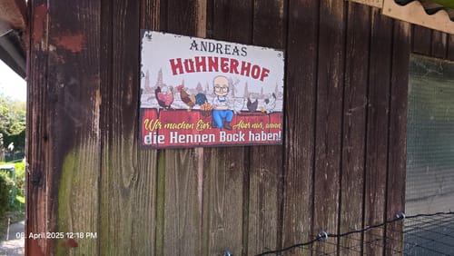 Customer photo review of Personalisiertes Gartenschild mit Hühner Motiv