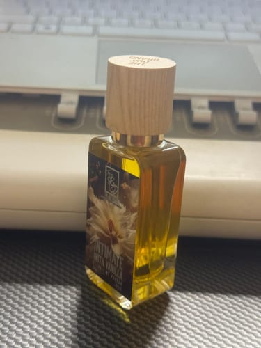 Customer photo review of Intimate With Vanilla