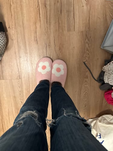 Customer photo review of Bloom Flower Slides Slippers