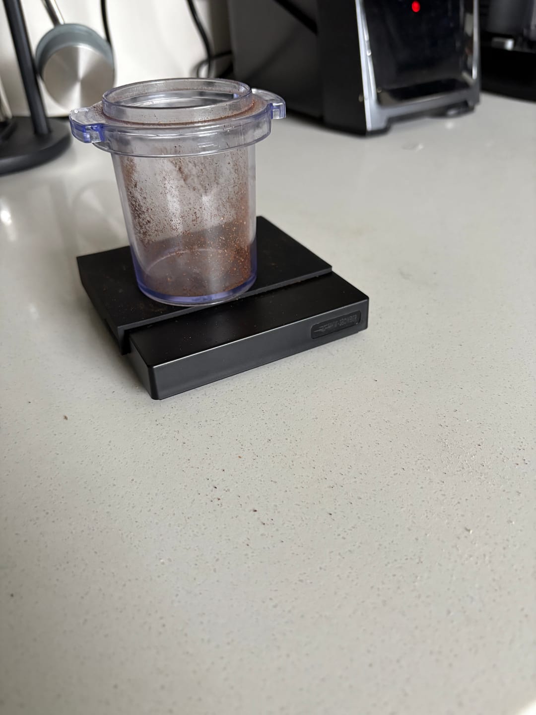 Customer photo review of MHW-3BOMBER Cube Coffee Scale 2.0 Mini