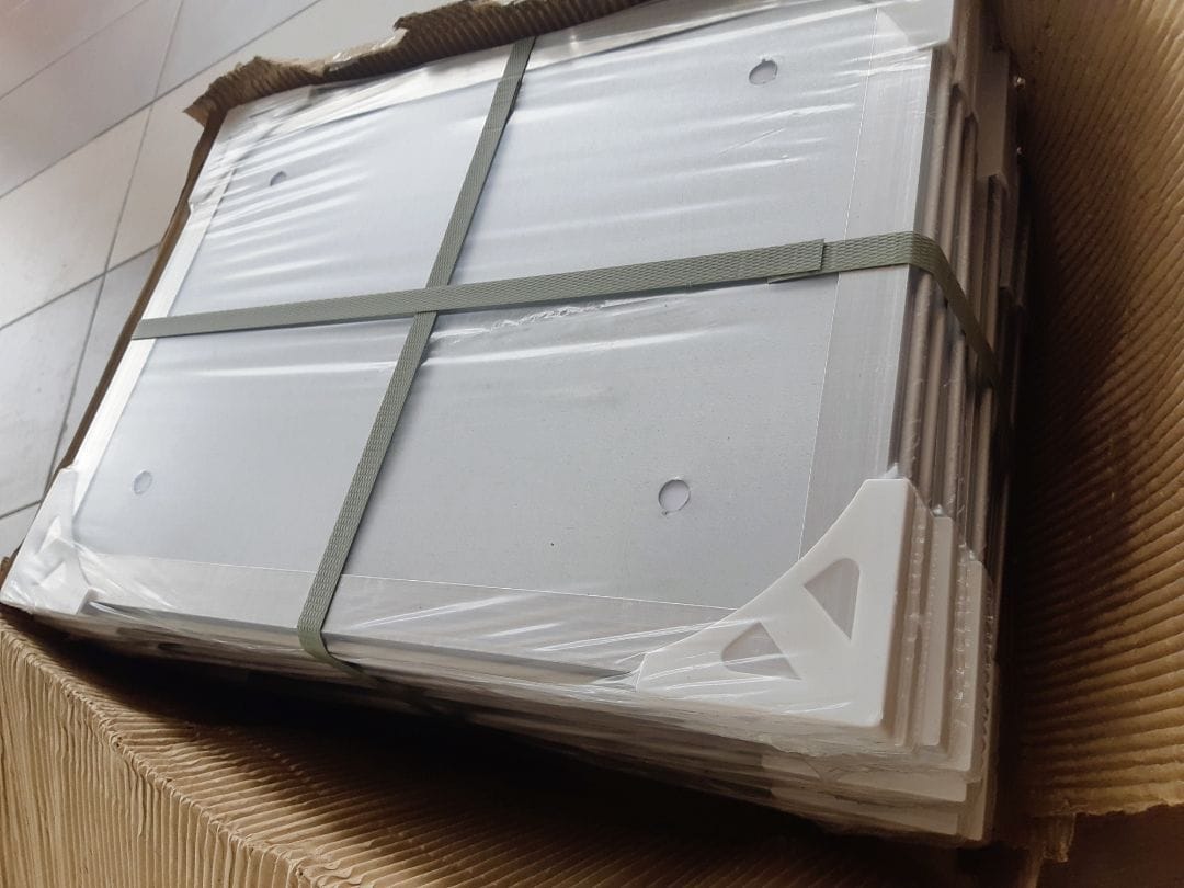 Customer photo review of ULTRALINE ALUMINIUM A3 SNAP POSTER FRAME PF-GPF-03C ALUCLASS