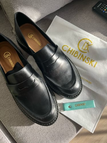 Customer photo review of Mocassim Couro Preto