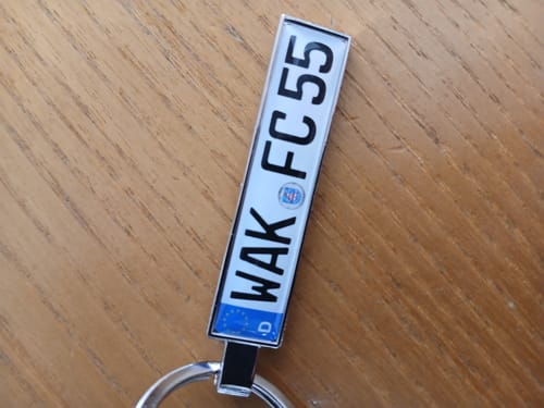 Customer photo review of Kennzeichen Schlüsselanhänger Mini Nummernschild Metall