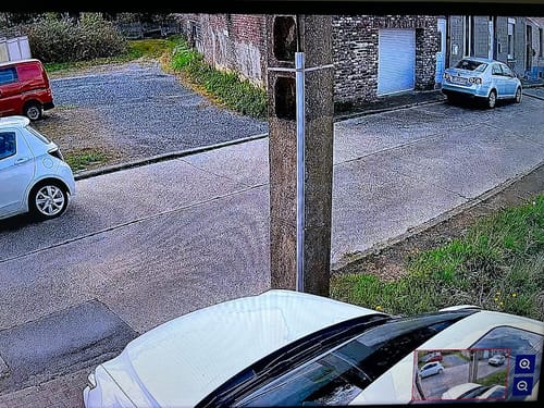 Customer photo review of WPT500 - Caméra de Surveillance WiFi 5MP, 350° Pan & 90° Tilt, Détection Sonore et de Mouvement Humain, Vision Nocturne Couleur, Alarme à Touche Unique, Audio Bidirectionnel, Stockage Local Max. 128 Go & Cloud, Fonctionne avec Alexa