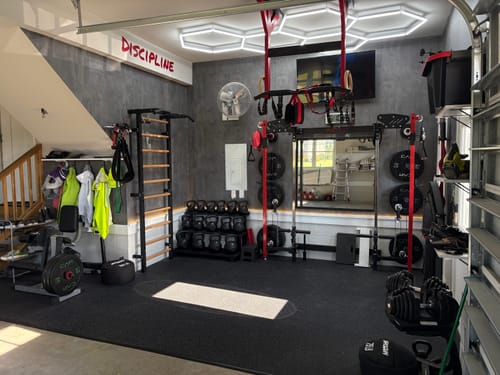 Customer photo review of CHEETAH™ Wall Mounted Folding Power Rack Functional Trainer