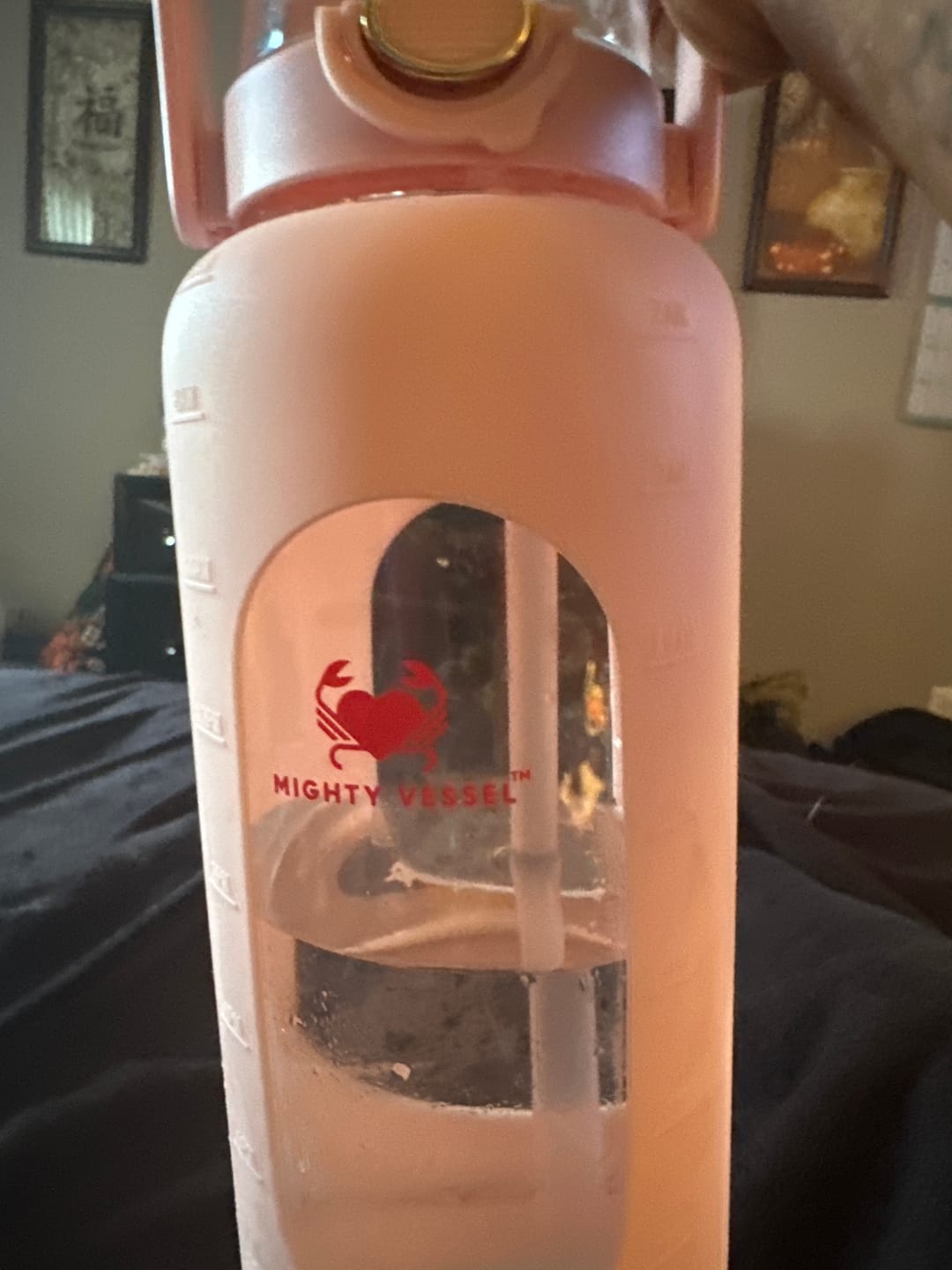 Customer photo review of MIGHTY VESSEL™ SHATTER-RESISTANT GLASS WATER BOTTLE | 64 OZ