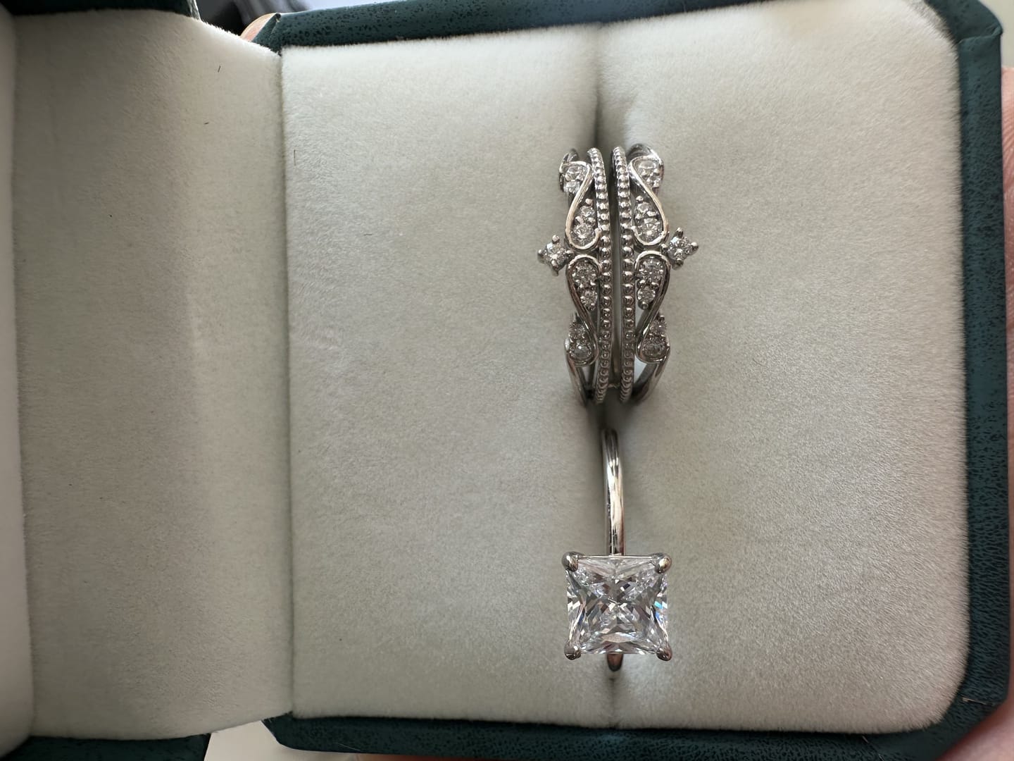 Customer photo review of Solarii Noble Crown Design Princess Cut Insert Wedding Ring Set