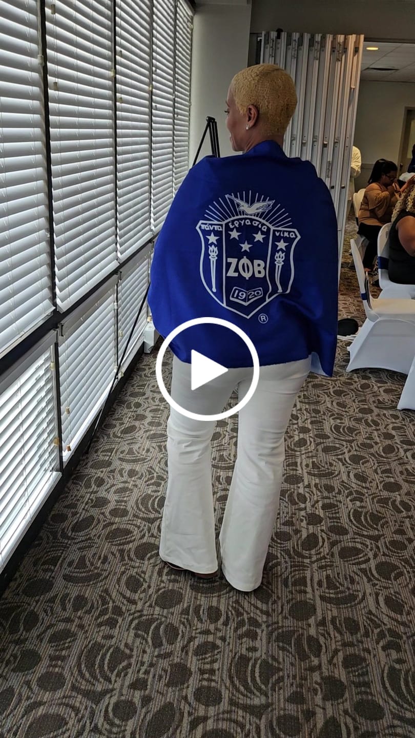 Customer video review of Zeta Sorority Blue Shawl