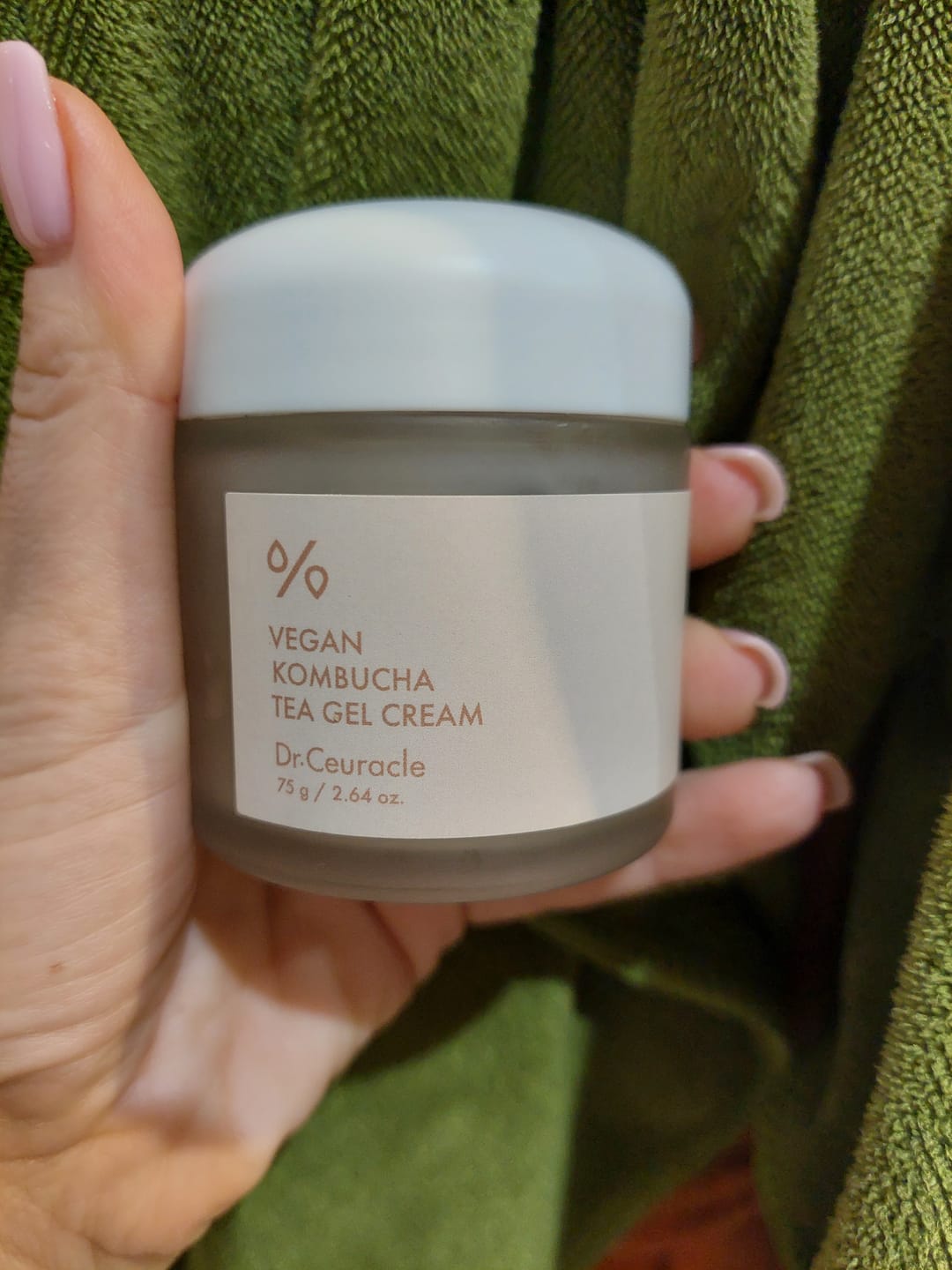 Customer photo review of Mitrinošs vegānais krēms ar kombuču Dr.Ceuracle Vegan Kombucha Tea Gel Cream