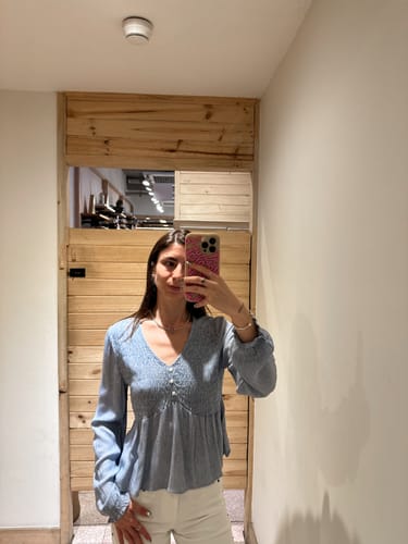 Customer photo review of Blusa Panal Líneas Blue