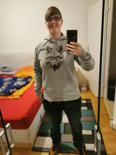 Customer photo review of Wolf Skizze - Bio Unisex Hoodie (BASIC)