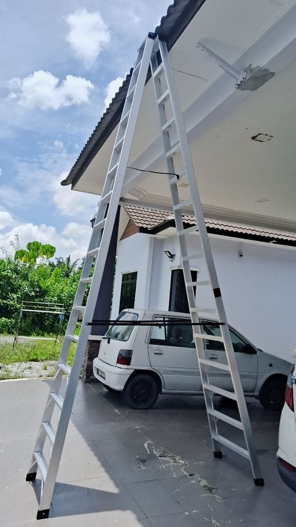 Customer photo review of ✨READY STOCK✨Alumaster Heavy Duty Aluminium Welded Ladder (16 Steps Double Side) AL-DWL70-16S ALUCLASS