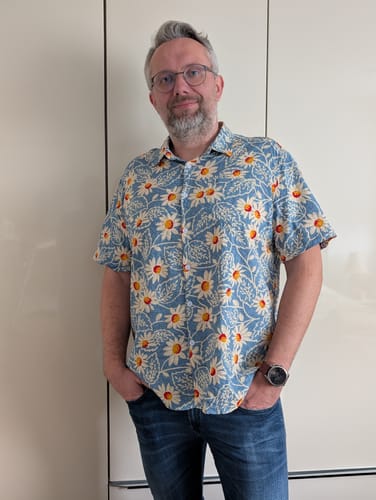 Customer photo review of Men's Retro Beach Hawaiian Cotton Holiday Button Up Blue Short Sleeve Floral Shirt