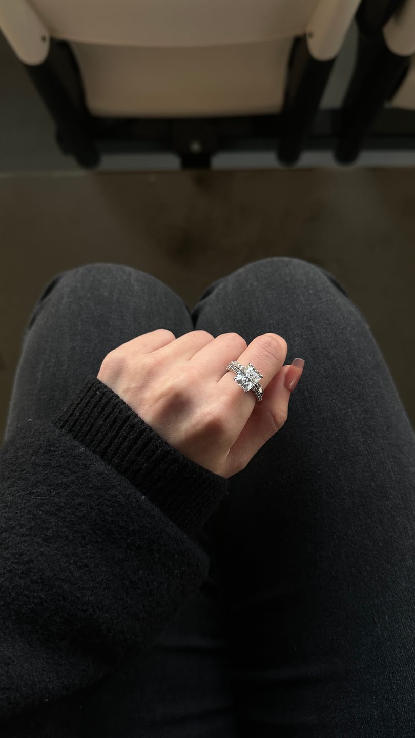 Customer photo review of Diana Ring｜3.5ct