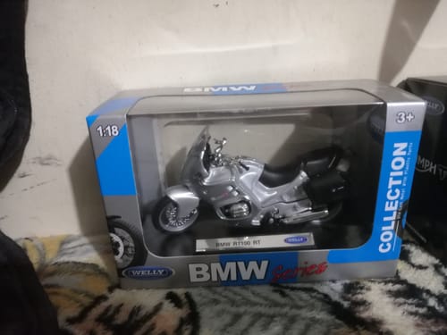 Customer photo review of Moto R1100 Rt
