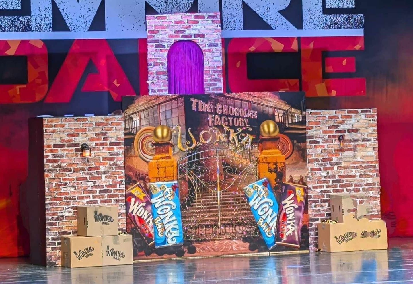 Customer photo review of Willy Wonka Chocolate Factory Gates Photo Backdrop