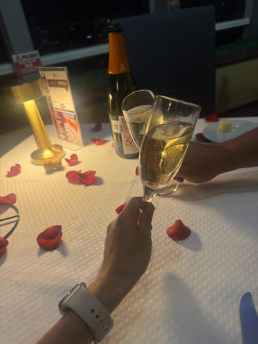 Customer photo review of Cena Romántica